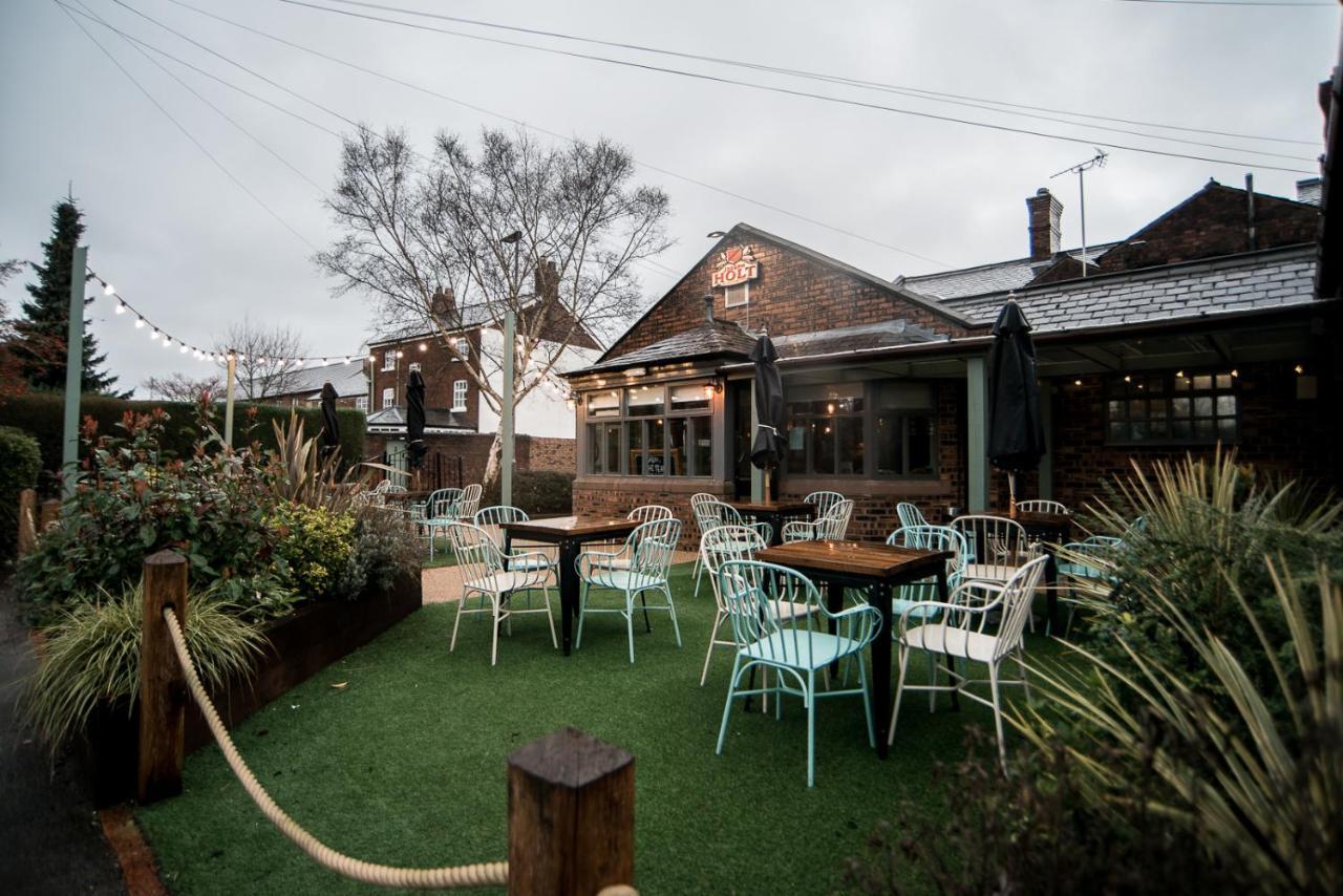 Cat & Lion Country Pub And Hotel Уорингтън Екстериор снимка